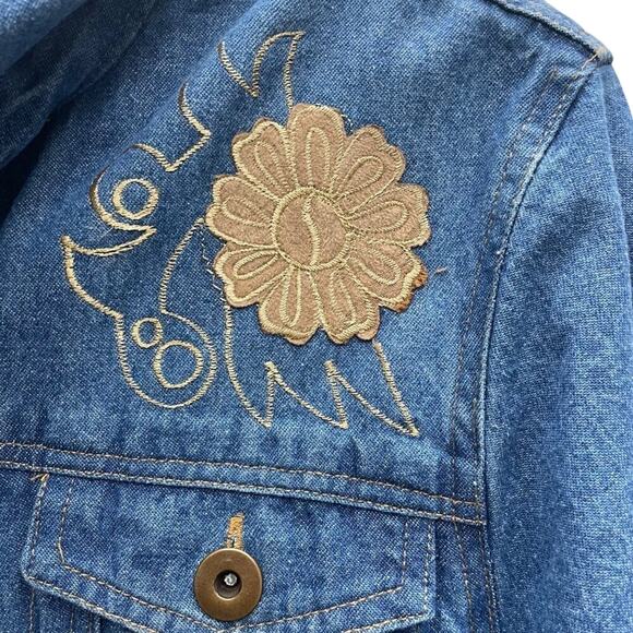 Denim Jacket With Appliqué and Embroidery Women’s Size Large - Picture 4 of 13